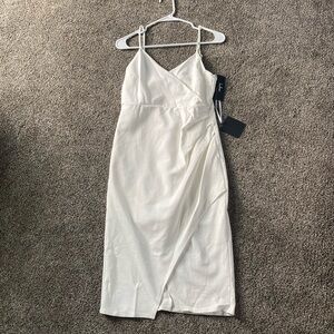 Size MEDIUM, Lulu’s white midi dress, brand new, perfect condition